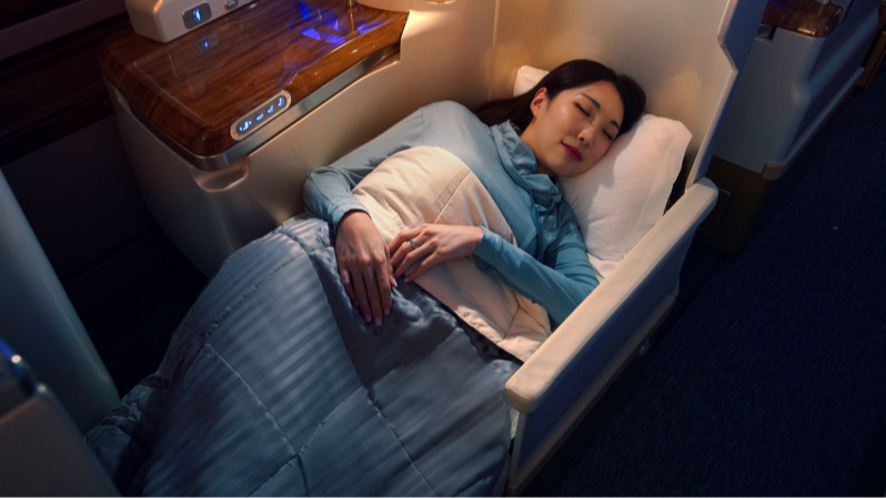 https://adgully.me/post/5352/emirates-launches-luxurious-business-class-loungewear